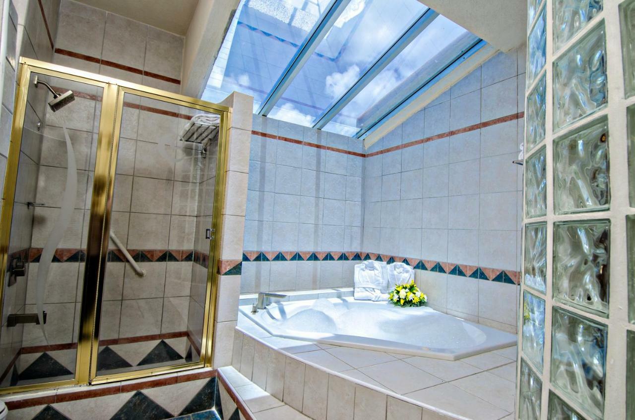 Hotel Accra 4*